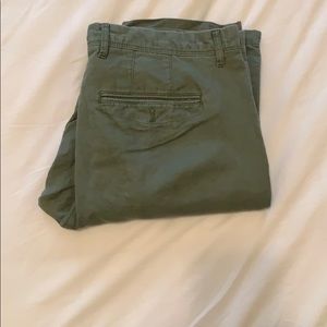 Slim fit linens pants.